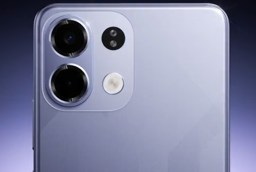 Flagship-Level AI Camera with Smart Tools